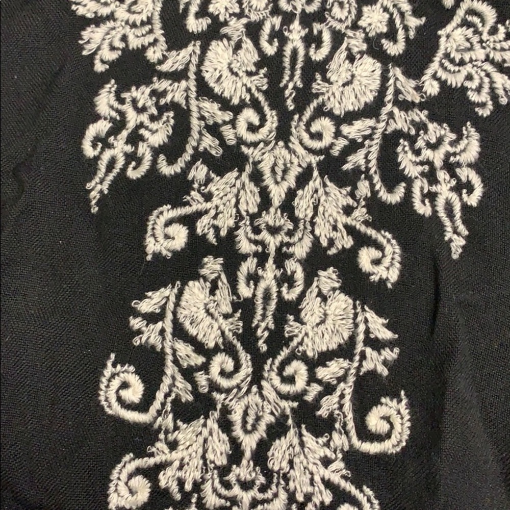 Blouse - Picture 2 of 5